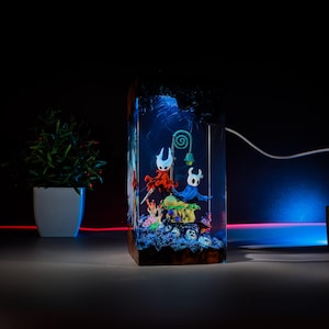 Hollow Knight Resin Lamp – Handmade LED Night Light | Christmas Gift for Gamers | Indie Game Diorama Decor image 9