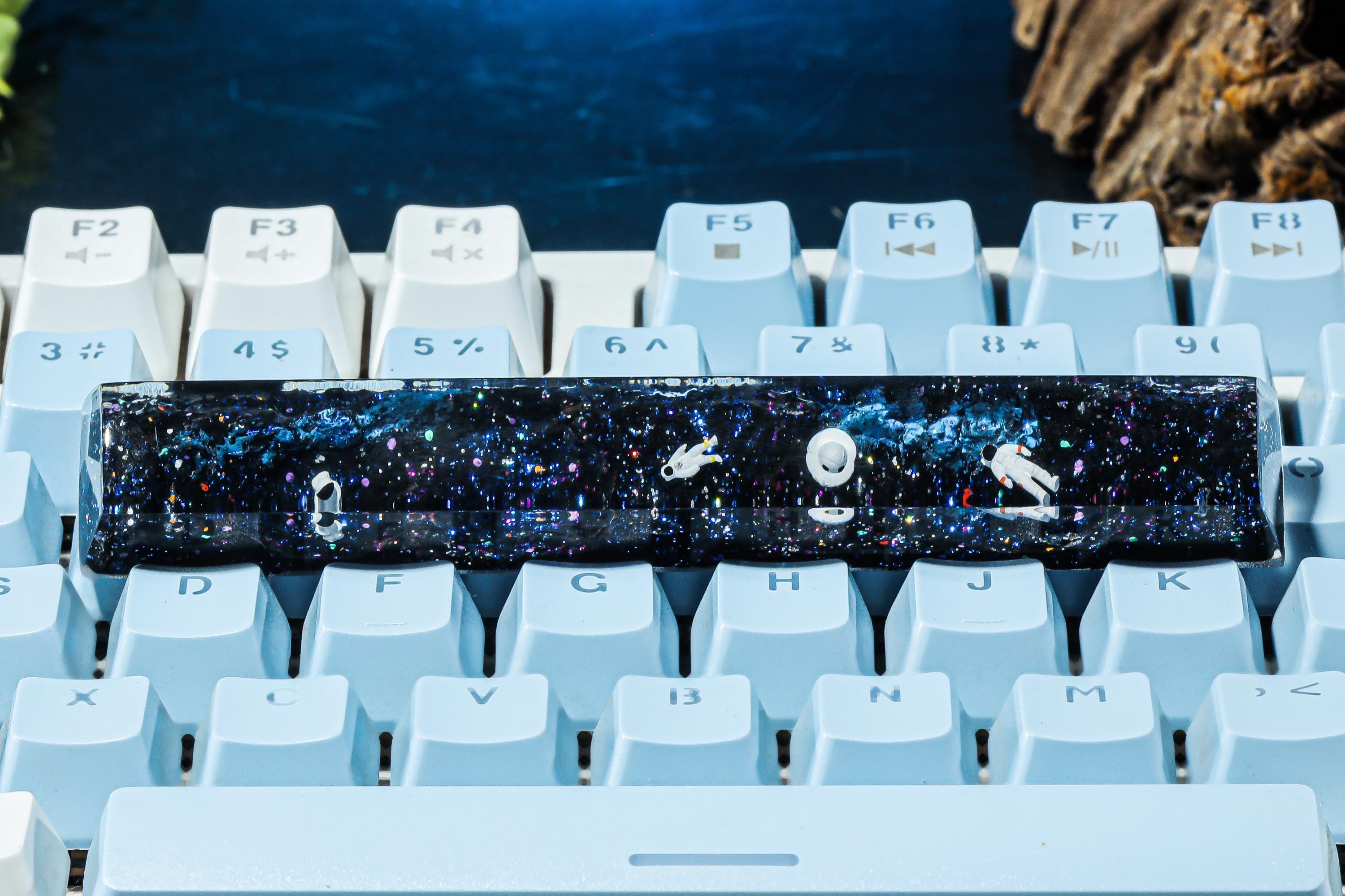 Astronaut Interstellar Galaxy, Planet Keycap Interstellar Galaxy Keycap ...