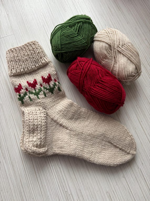 Hand Knitted Wool Socks: Red Tulip Ornament, EU 40/41