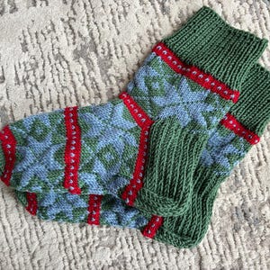 Blue/green/red Christmas socks, merino wool. Size EU 42/43, UK 7-8.5, US 8-9.5