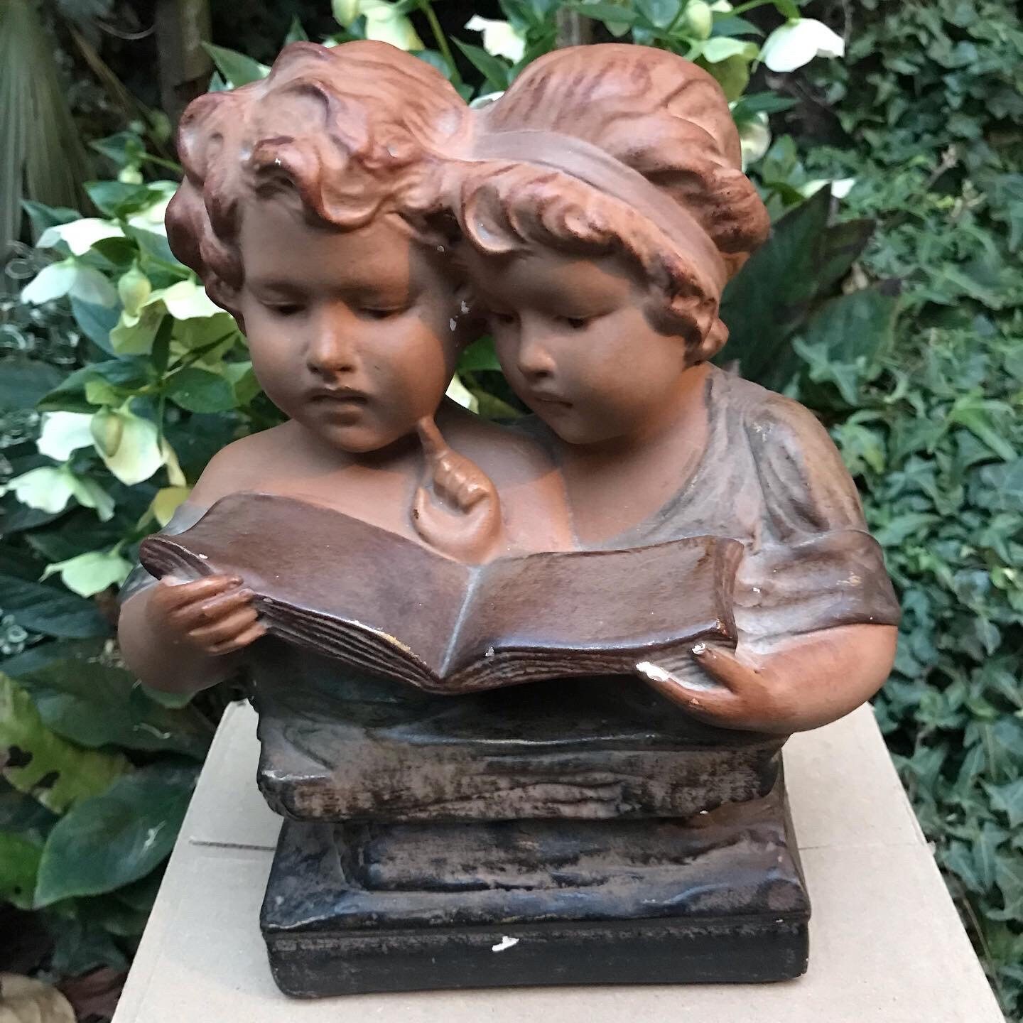 Buste en Plâtre, Les Enfants Lecteurs, Signé, Circa 1950