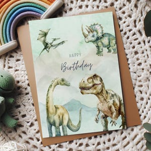 Dino Geburtstagskarte Junge Kinder, Dinosaurier Glückwunschkarte A6 T-Rex Motiv Aquarell, Coole Klappkarte Kindergeburtstag