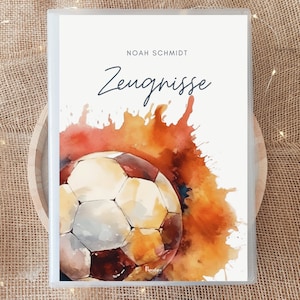 Personalisierte Zeugnismappe Fußball mit Name, Fußballspieler Geschenk Einschulung Junge, Dokumentenmappe Stadion, Geschenkidee Schulkind