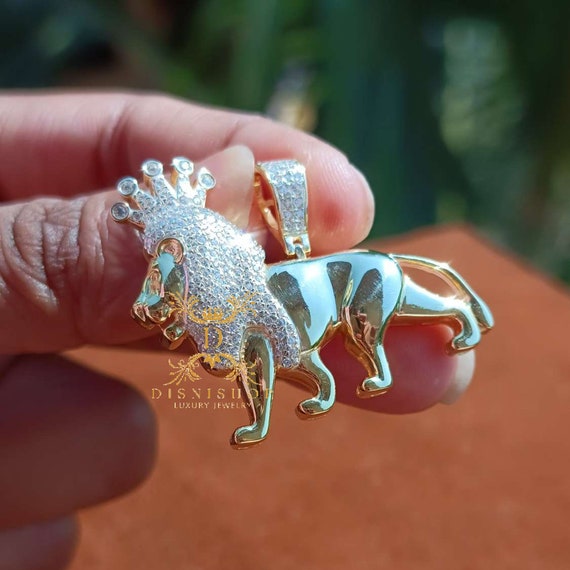 Big lion pendant best sale