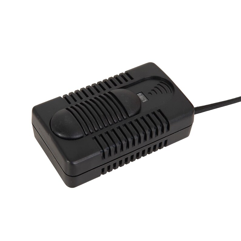 Tambo Arc Floor Lamp – Natural Ash Wood, Weathered Brass, Linen Shade image 12