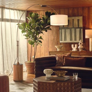 Tambo Arc Floor Lamp – Natural Ash Wood, Weathered Brass, Linen Shade image 1