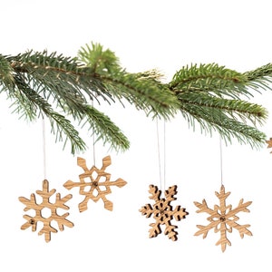 Christmas decoration, Christmas tree pendants, snowflakes ornaments, gift, decoration branches, set of 6, lasercut wood, xmas present