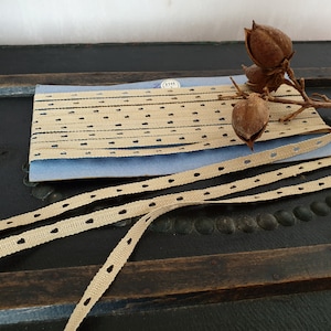 Fine old beige linen lace sold by the meter