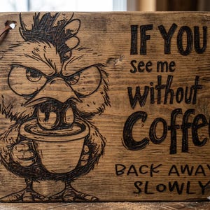 Rolig arg kycklingkaffe SvG-paket | CNC-lasergraveringsdesign | Skärbrädesmönster | PNG DXF PDF-filer | Köksinredning i lantlig stil bild 11