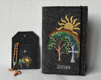 Gotteslob Hülle aus Wollfilz mit Baum, Regenbogen und Sonne - personalisierbar