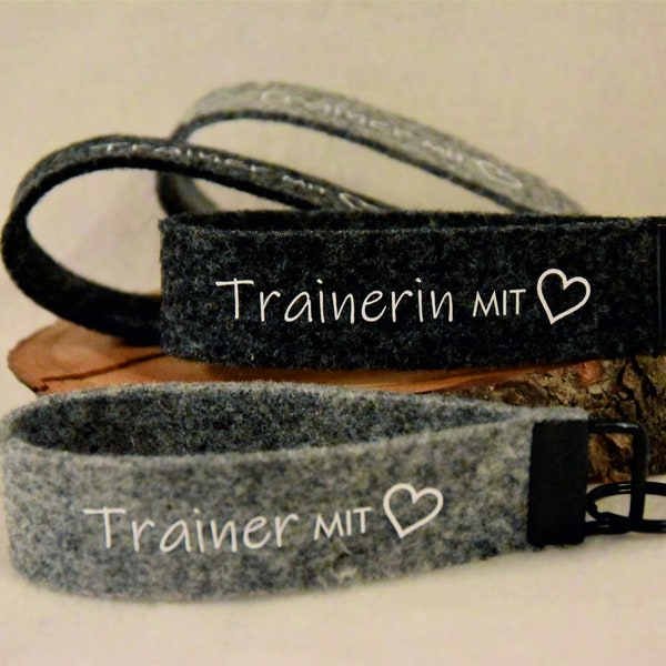 Keychain made of wool felt - trainer with heart