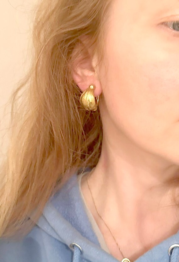 22k gold ear rings by Ilia’s Lalaounis, with make… - image 9