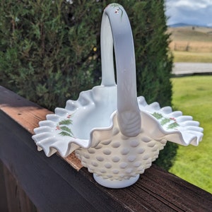 Vintage Rare Fenton Milkglass Hobnail Art Glass Basket