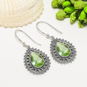 Pendientes colgantes de amatista en forma de pera, pendientes de plata y amatista, piedra de nacimiento de febrero, pendientes de pera, amatista facetada, plata de ley.