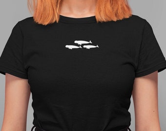 シロイルカ刺繍Tシャツ：オーガニックコットン、ユニセックスフィット