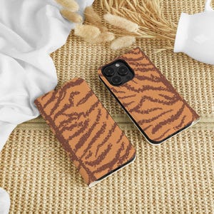 Capa personalizada para iPhone 16 Pro com estampa de leopardo marrom, carteira com compartimento para cartão, capa de telefone com tampa flip personalizada para iPhone 16 15 14 13 12 11 Pro Max