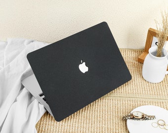 Quicksand Black Case Cover pour Macbook Pro 14 16 M3 Case Macbook Pro 13 15 16, A2337 A2338 Nom personnalisé Ordinateur portable Bureau Université Cadeau
