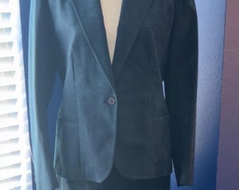 Luxury Meets Practicality – Vintage Ultrasuede Two-Piece Suit in Deep Blue