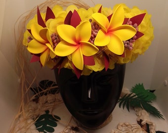 Tahiti flower head wreath with three yellow tipaniers with an orange heart