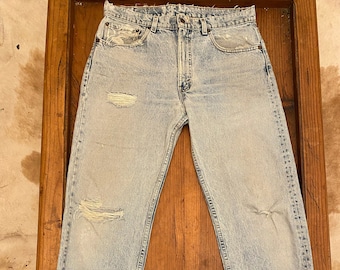 Vintage Levi’s 505 Size 32x31 Made in USA from 1987 Perfect Light Faded Acid Stonewash Straight Leg Distressed Thrashed Frayed Grunge