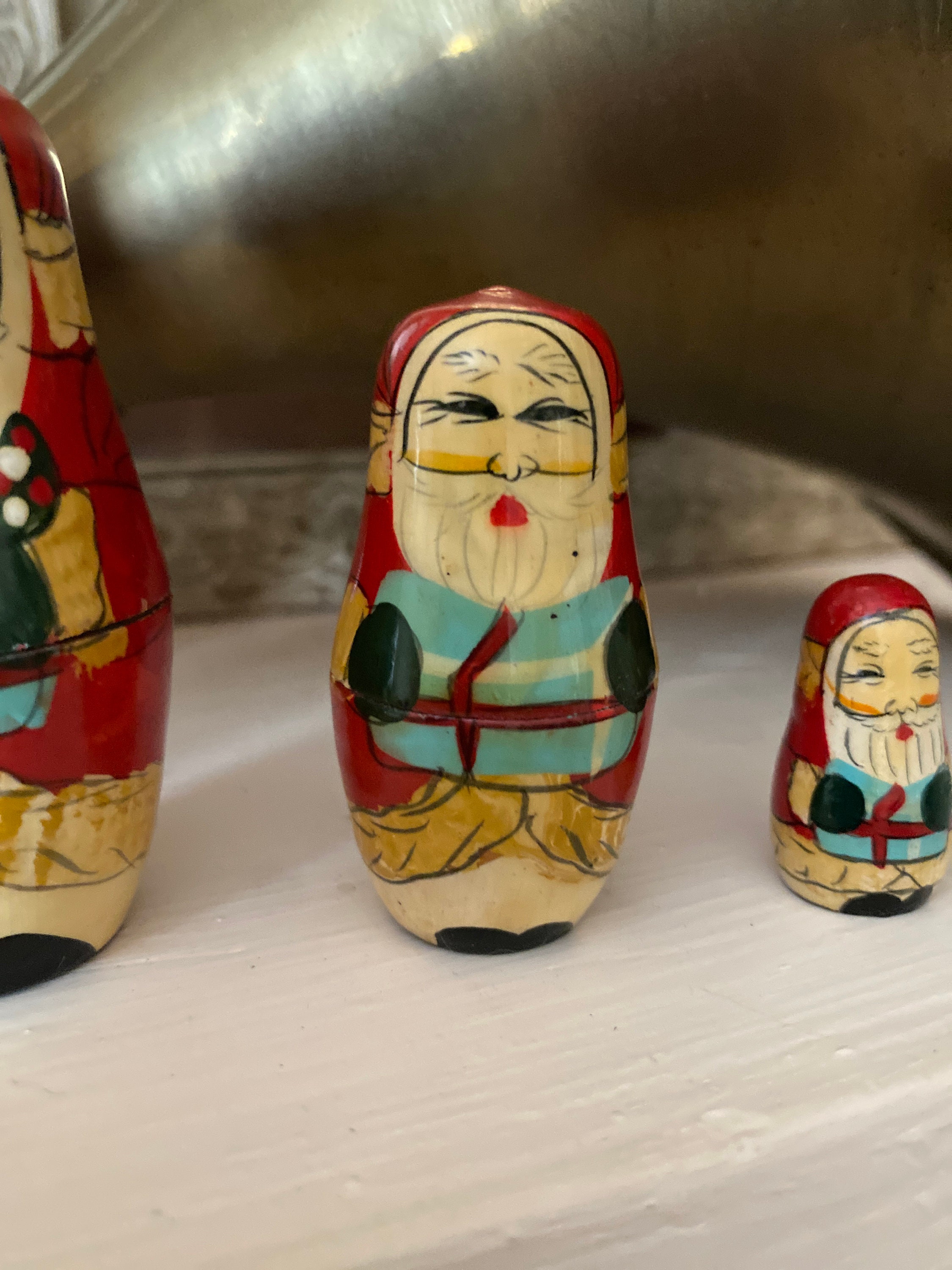 Vintage Santa Nesting Dolls Christmas Decor Collectibles Handpainted