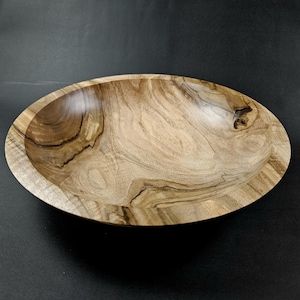 Wood bowl, made of walnut  wood, hotel restaurant kitchen tableware, salad bowl, wooden bowl, handmade bowl