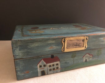 Antique wooden box decorated and hand painted in Nordic style. Indalo Artis design
