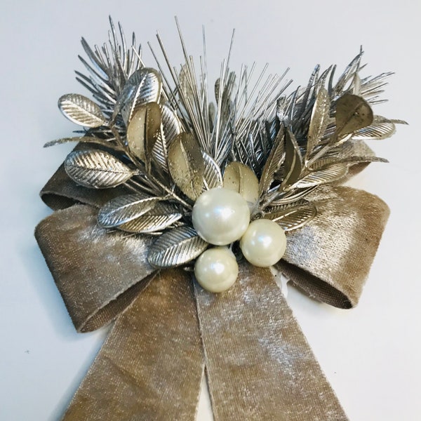 Vintage Style Handmade Holiday Christmas Corsage with Velvet Cream Coffee Color Ribbon