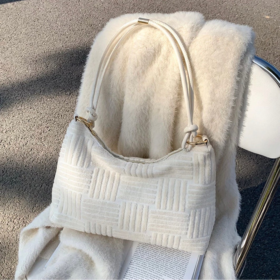 White Shoulder Bag 