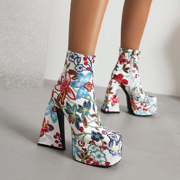 70's Platform Ankle Boots Floral