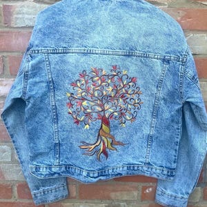 Bestickte Baum des Lebens Jeansjacke