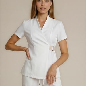 Uniforme SPA di lusso – tunica e pantaloni / Per estetiste, dermatologi, saloni di bellezza e centri laser