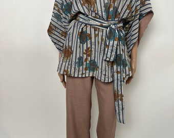 Women's tunic and trousers