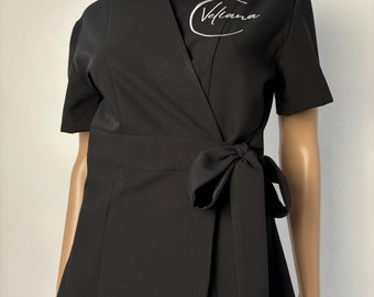 Luxurious healthcare professional tunic with embroidery - comfortable and durable - ideal for dentists, spa therapists, cosmetic salons.