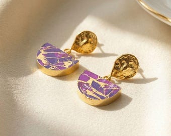 Brincos de ametista, pedra de nascimento de fevereiro, brincos exclusivos com pedras preciosas, joias com cristal roxo, brincos com gema martelada.