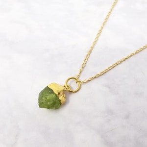 Gold Vermeil Raw Peridot Birthstone Necklace, August Birthstone, Crystal Jewellery, Birthstone Jewellery Gift, Green Peridot Gem Chain