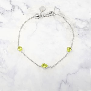 Peridot August Birthstone Sterling Silver Adjustable Bracelet | Green Gemstone Crystal Bracelet | Minimalist Dainty Peridot Gem Bracelet