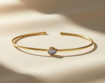 Pulseira de cristal com opala, pedra de nascimento de outubro, banhada a ouro. Pulseira com pedras preciosas para o dia a dia. Pulseira minimalista e elegante com gemas. Pulseira de aniversário para ela.
