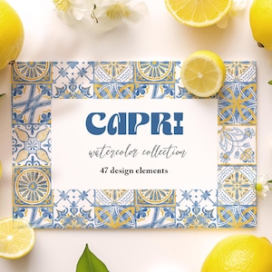Può includere: Un design ad acquerello con la parola "CAPRI" in blu, circondato da un bordo di piastrelle blu e gialle. L'immagine include limoni, fette di limone e fiori bianchi, creando un'estetica fresca ed estiva. Il testo recita "watercolor collection" e "47 design elements".