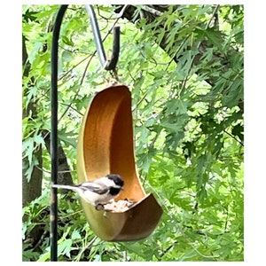Fly-Through Hanging Bird Feeder Metal Copper Bird Feeder Gift easy cleaning and filling feeder squirrel proof bird feeder Patio Decor