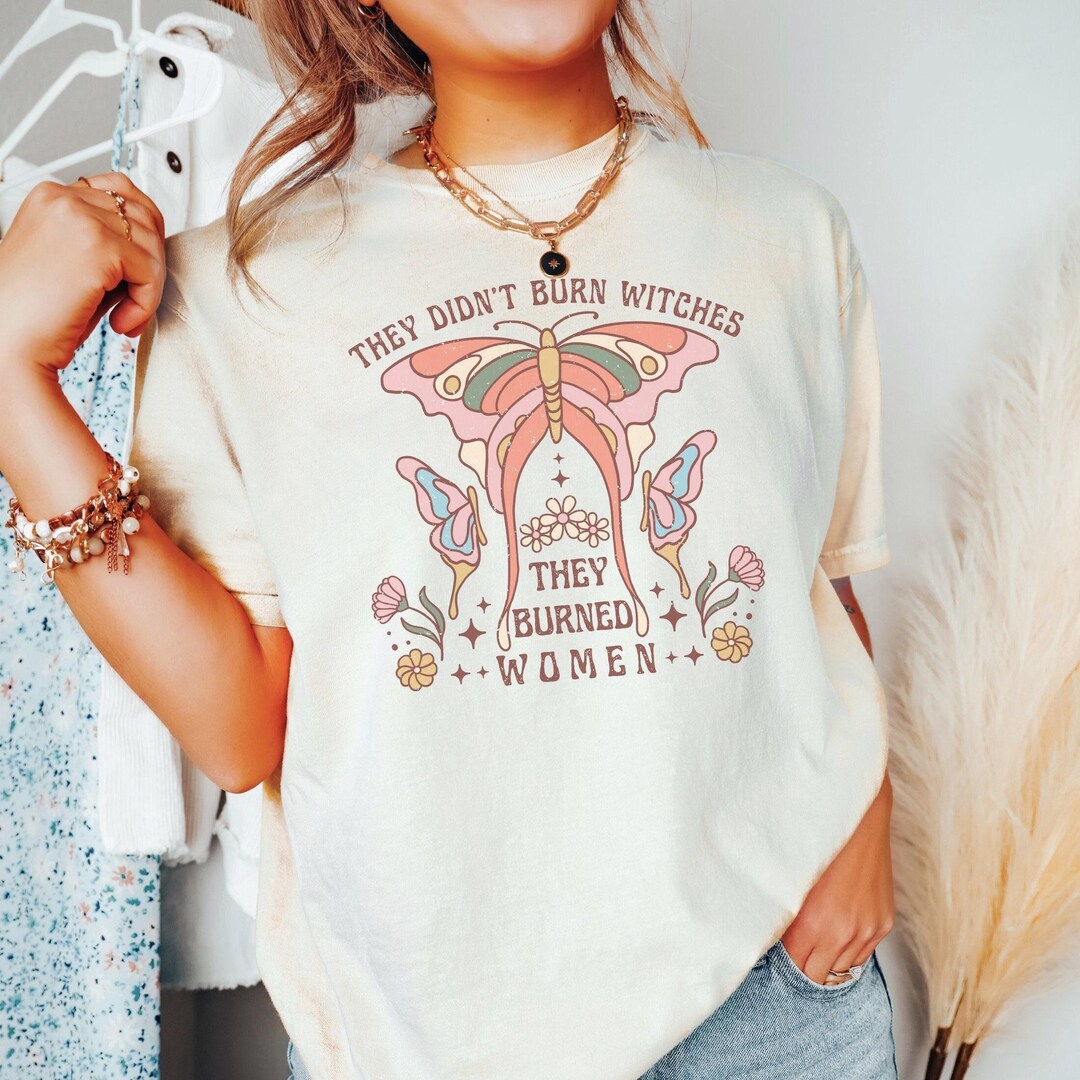 Sweat-shirt Féministe 'They Didn't Burn Witches They Burned Women' - Message Puissant Pour Femmes