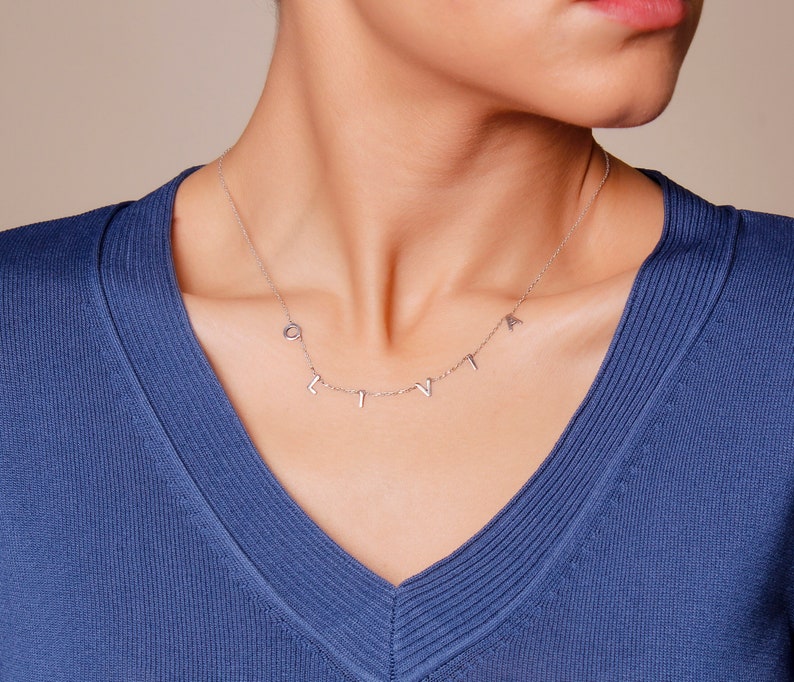 Chics Jewelry – Collier Initiales Personnalisées Chics Jewelry – Collier Initiales Personnalisées