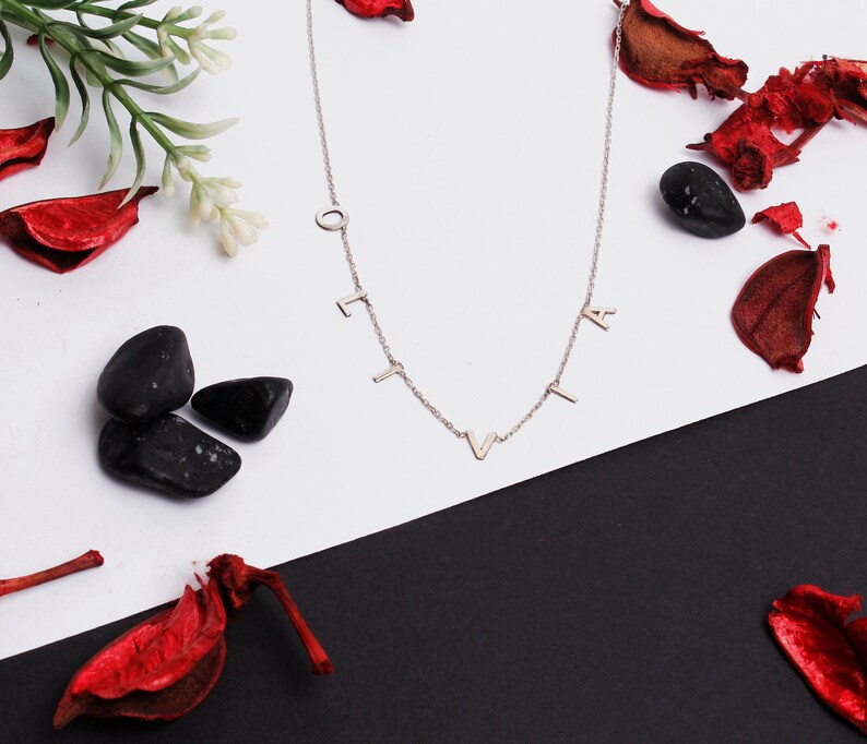 Chics Jewelry – Collier Initiales Personnalisées Chics Jewelry – Collier Initiales Personnalisées