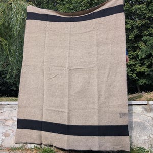 Hudson’s Bay Gray Wool Blanket, Replica, Point Throw, Twin size, Thick wool blanket, Charcoal Gray blanket, Canada Gray Black Stripe Blanket
