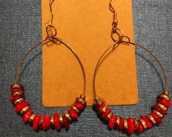 Red Gold Irregular Gemstone Chip Hoop Earrings