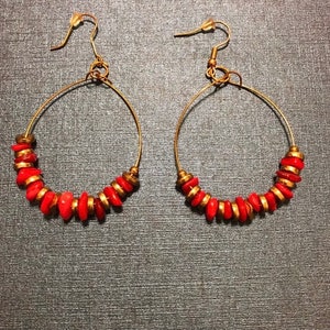 Red Gold Irregular Gemstone Chip Hoop Earrings image 2