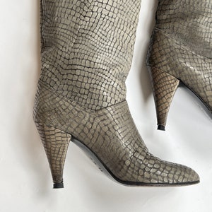 Vintage 1970’s Tall Boots Knee High Grey Faux Crocodile 6.5