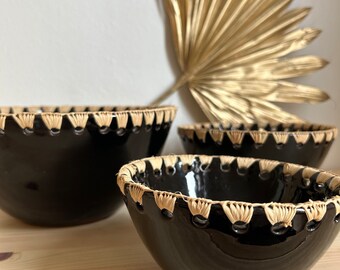 Set of 3 salad bowls in black ceramic and raffia finish, M’diq model