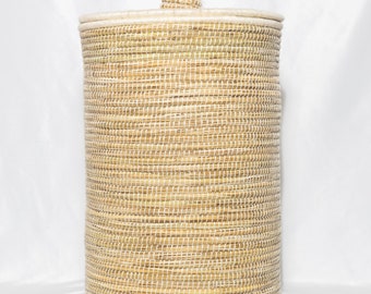 Panière de rangement à linge berbère en palmier et laine blanche 60cm modèle Essaouira