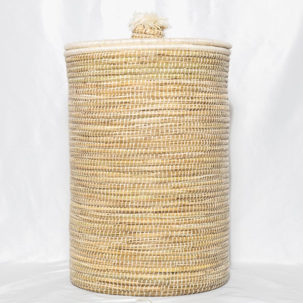 Panière de rangement à linge berbère en palmier et laine blanche 60cm modèle Essaouira